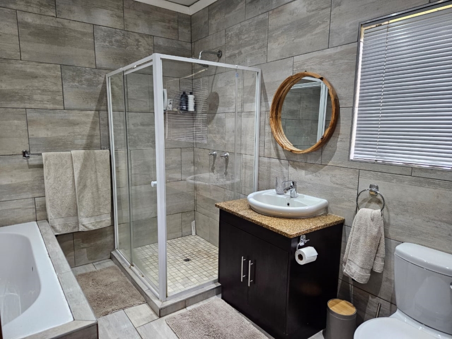 4 Bedroom Property for Sale in Wepener Free State